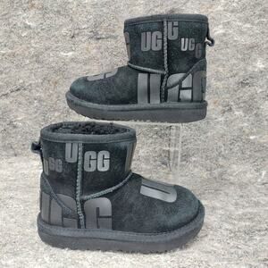 Ugg Classic Mini Scatter Graphic Boots Girls Black Size 10 1134952T Winter